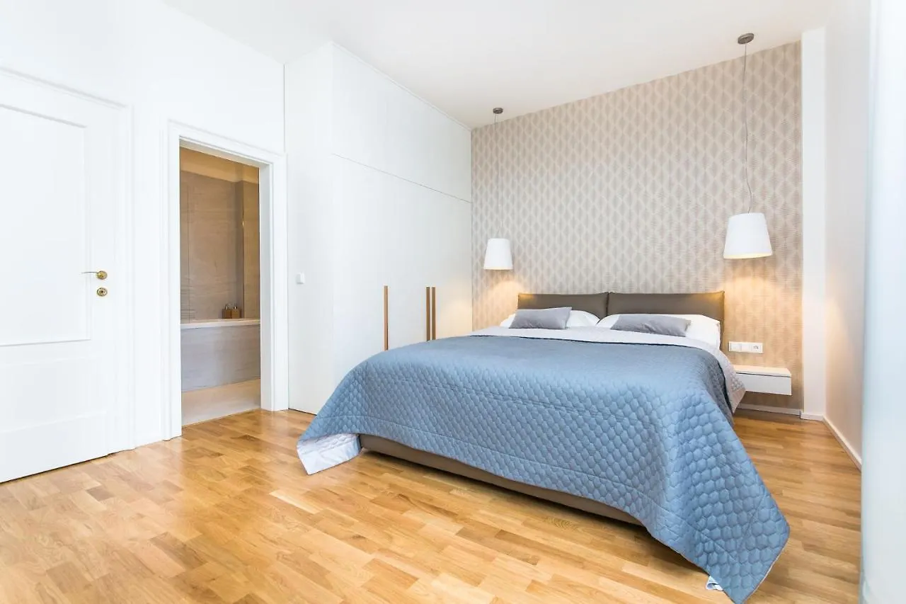 Unique Old Town Apartments At Palace Dlouha Prague Czech Republic