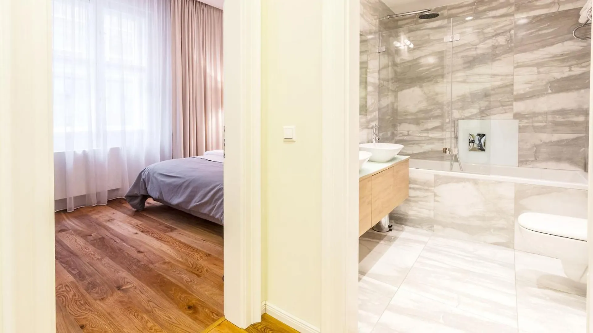 Unique Old Town Apartments At Palace Dlouha 프라하