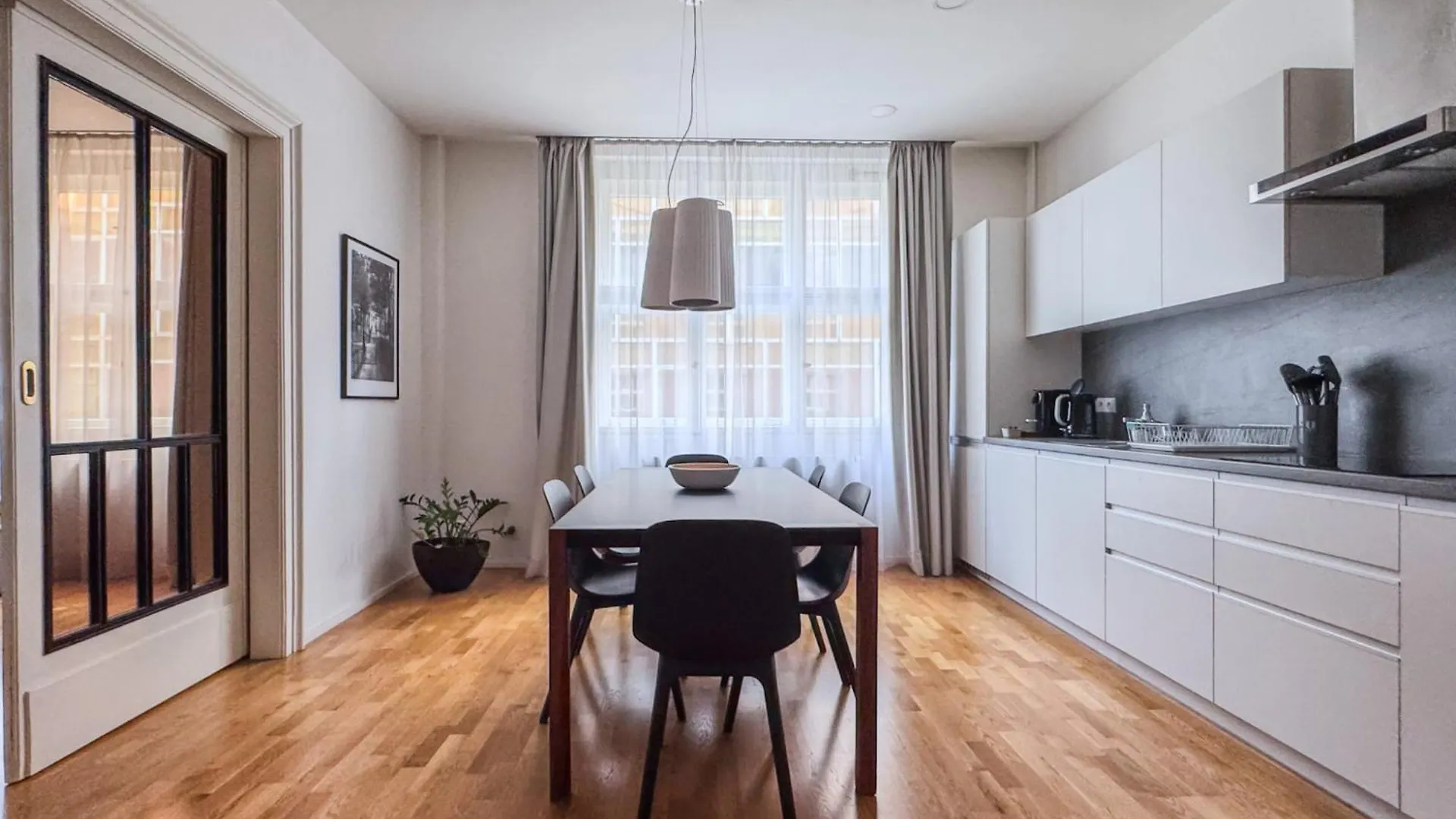 Unique Old Town Apartments At Palace Dlouha 프라하 0*,  체코